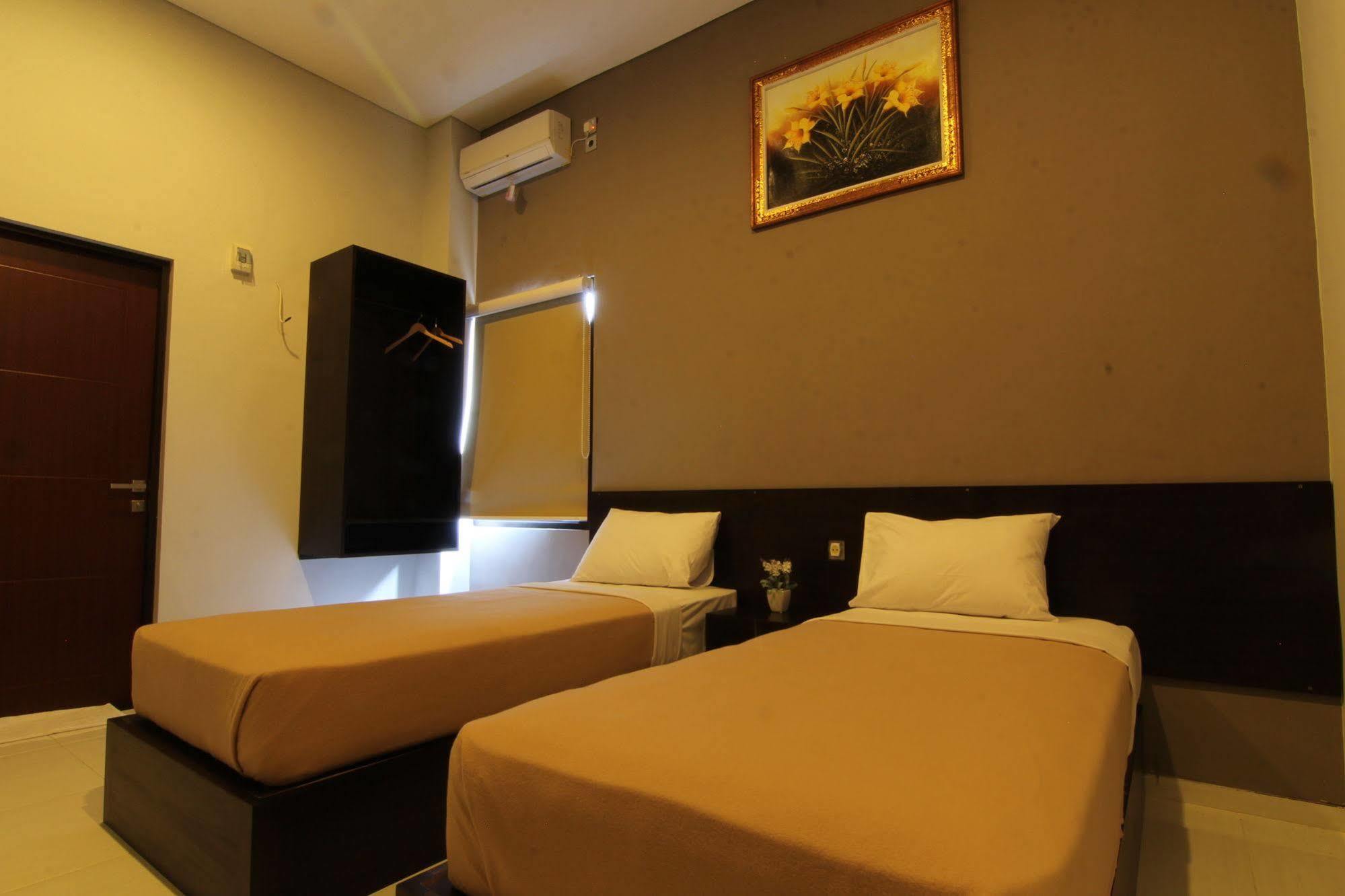 Hotel Mandari Buleleng  Exterior photo